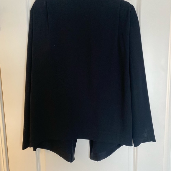 Wilfred Aritzia black blazer - Picture 5 of 6